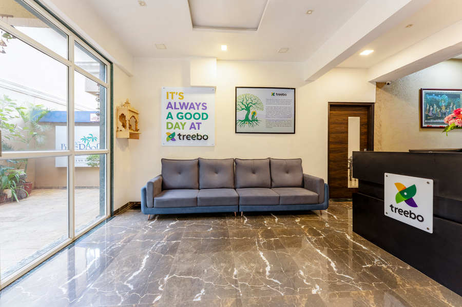 treebo blue roof kelwa