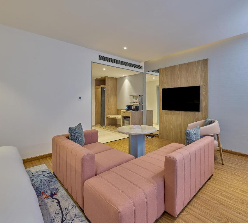 iconiqa hotel mumbai international airport