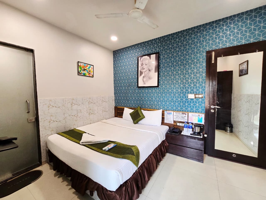 platinum hotel