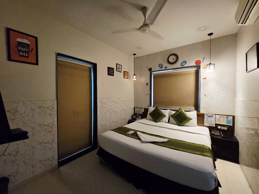 platinum hotel