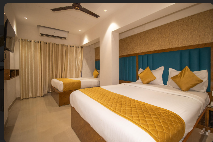 hotel crystal palace
