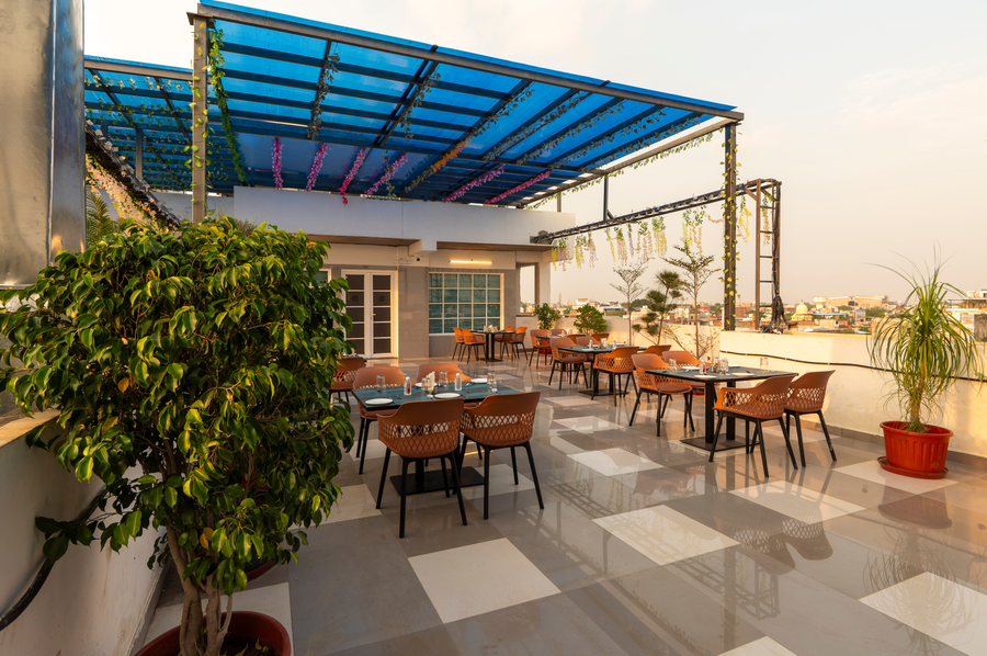 treebo premium gateway triveni