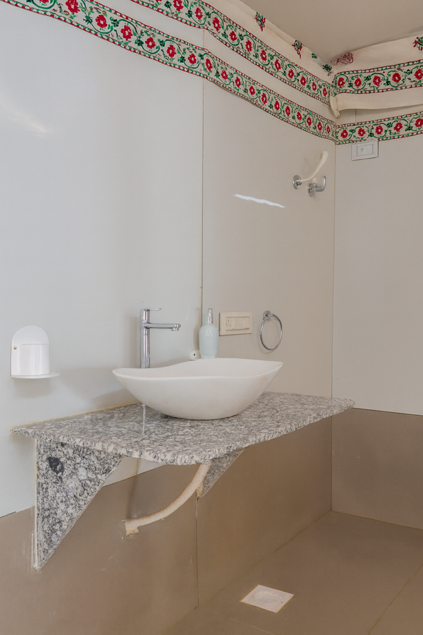 stayguru road to heaven resort