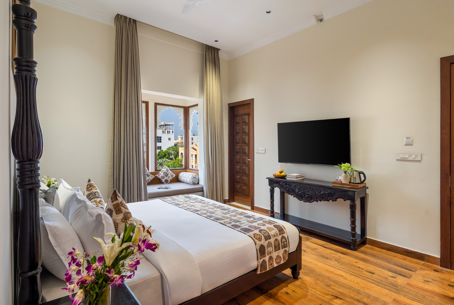 the classic crown udaipur a luxury hotel by lake pichola