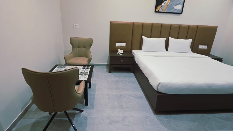 hotel the golden oaks