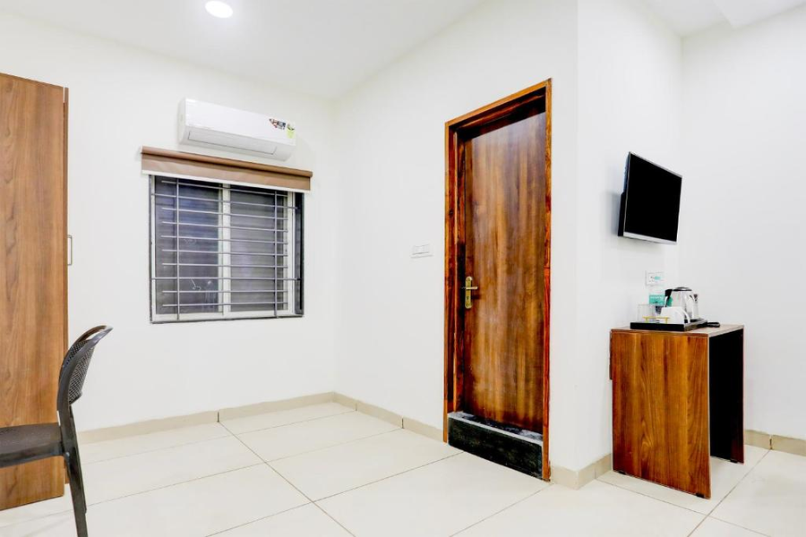 super townhouse davv university indore formerly indrapuri