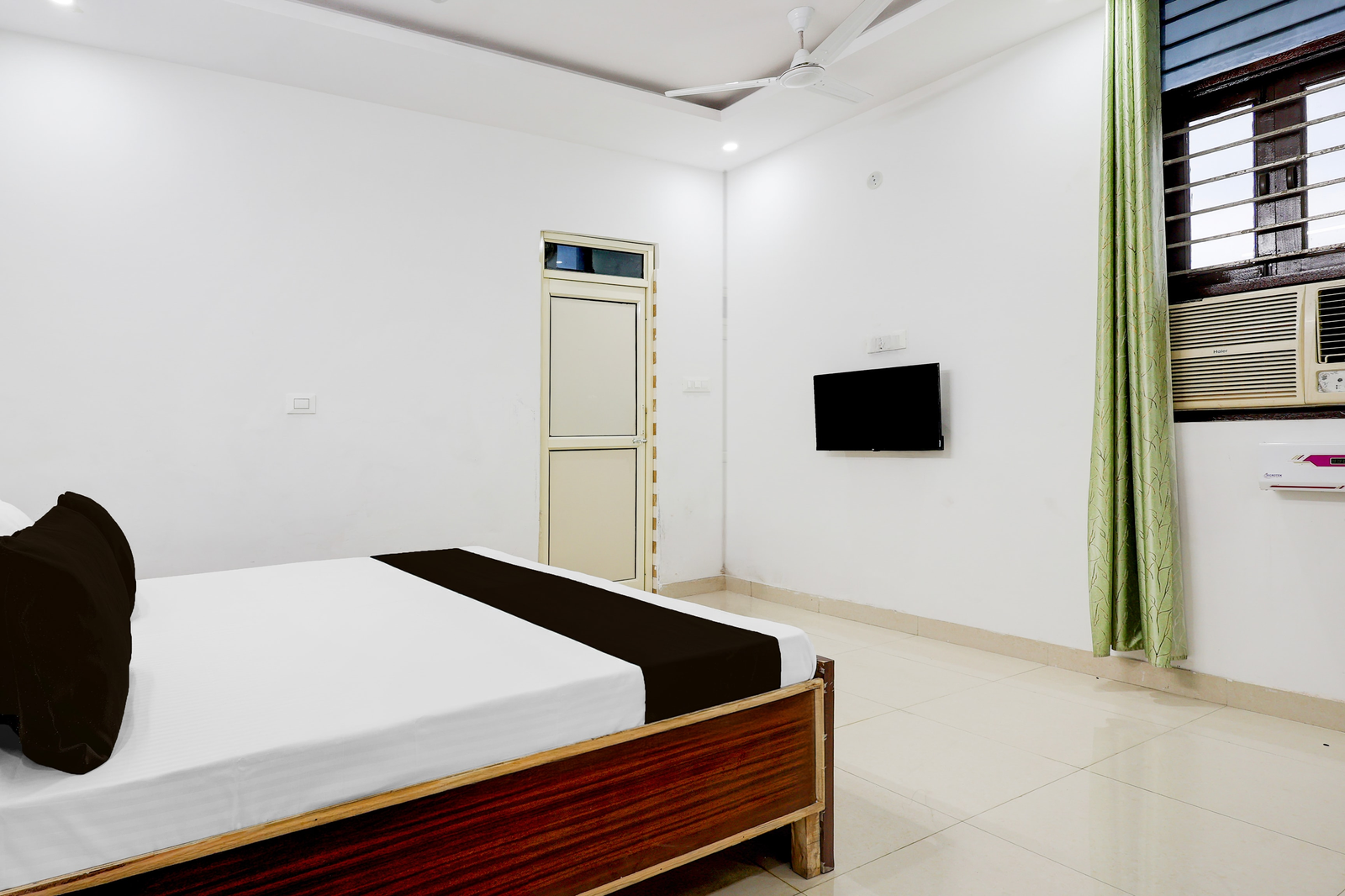 hotel o eden garden faridabad formerly ziva stays