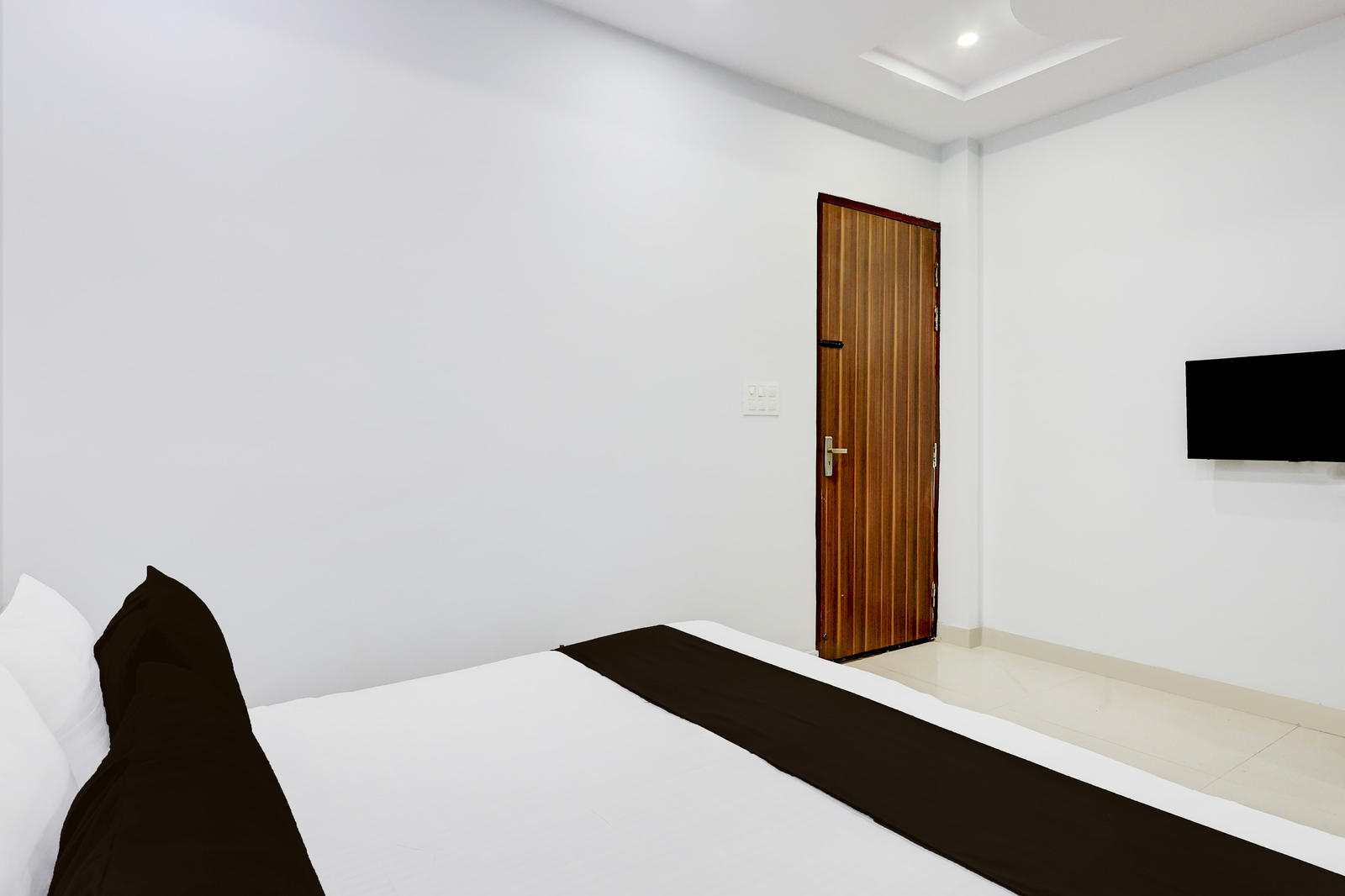 hotel o eden garden faridabad formerly ziva stays
