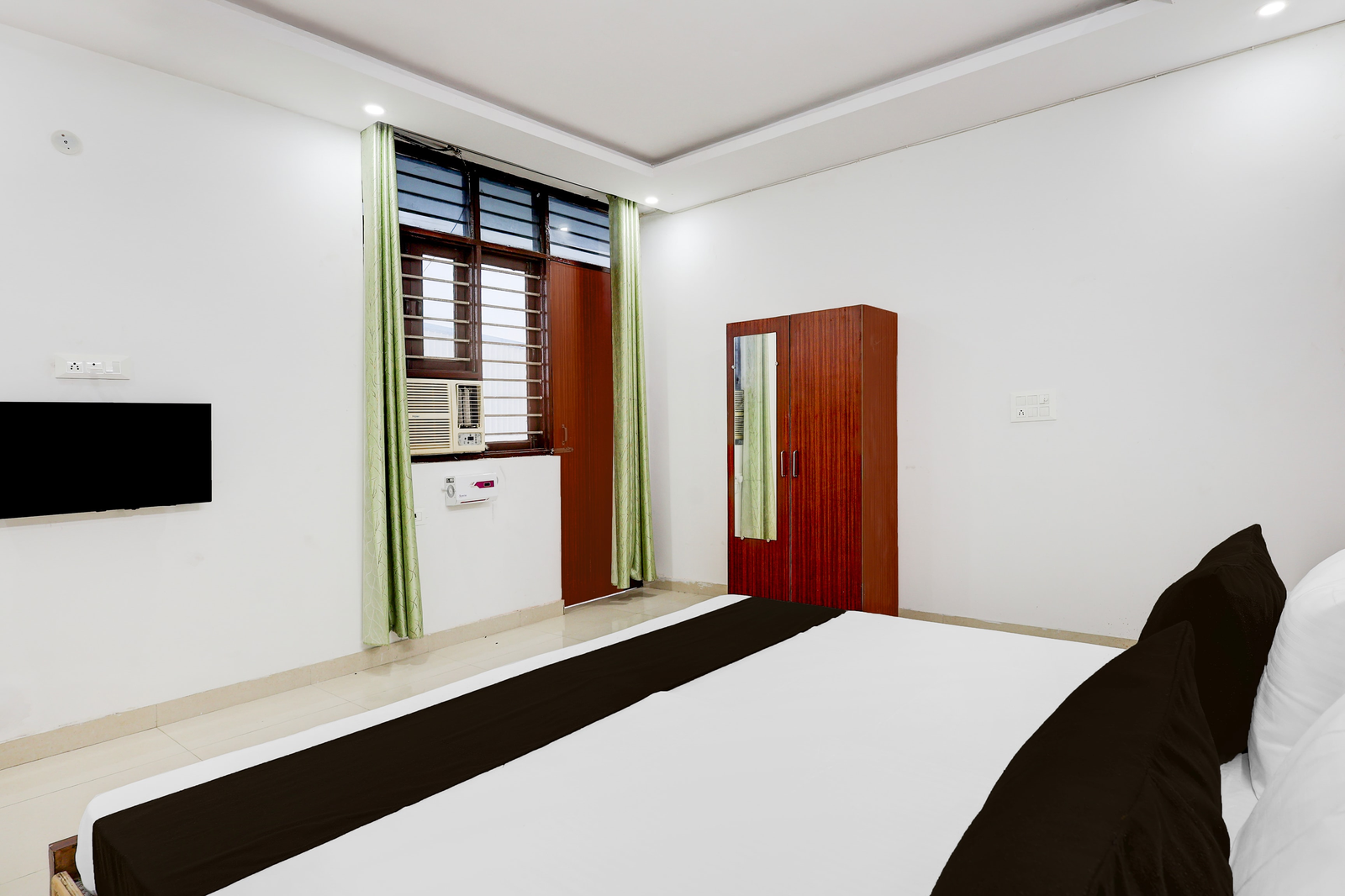 hotel o eden garden faridabad formerly ziva stays