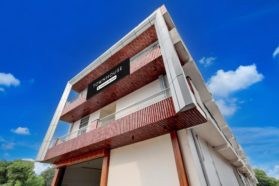 Super Townhouse Sarai Metro Station Formerly Palla,,3 star