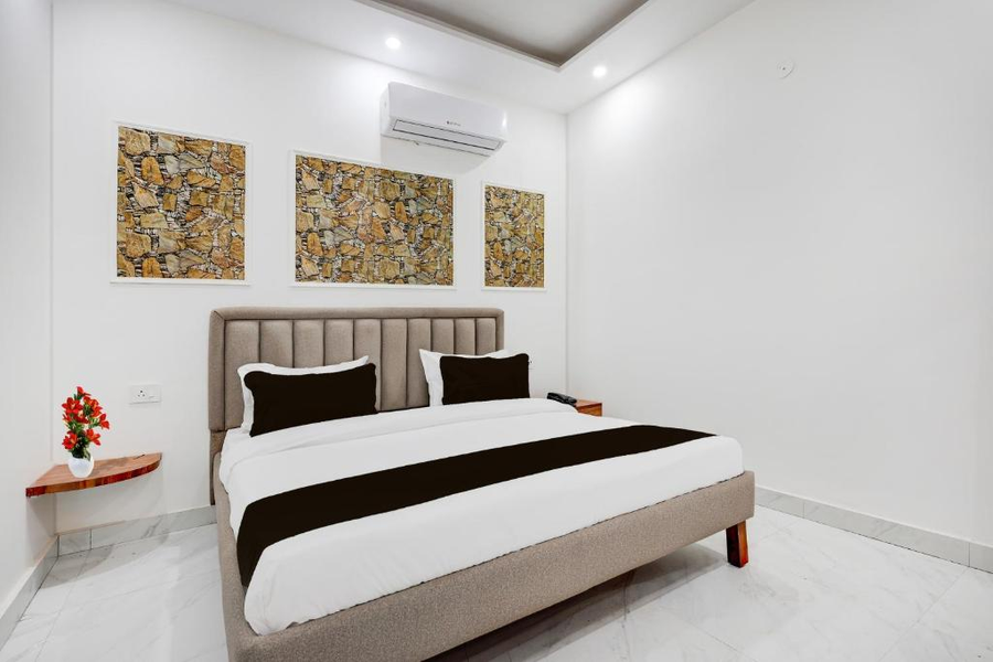 Super Townhouse Sarai Metro Station Formerly Palla,,3 star