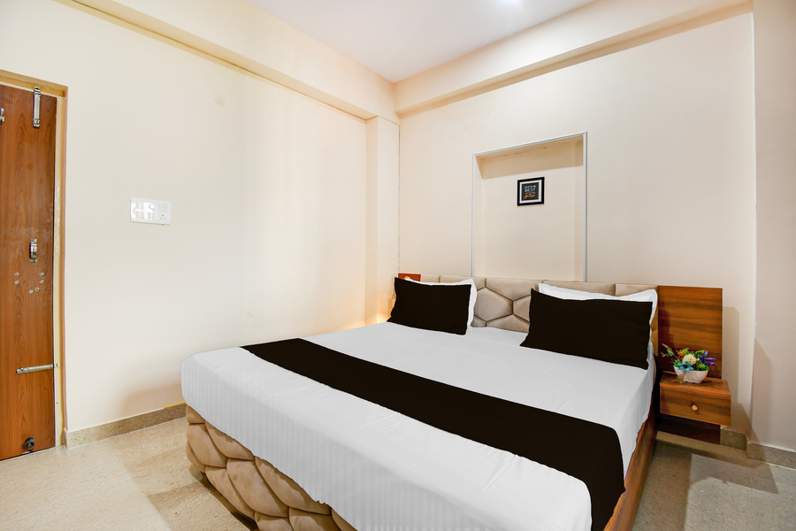 super townhouse kumhrar archeological park formerly hotel karuna palace