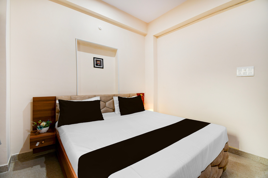 super townhouse kumhrar archeological park formerly hotel karuna palace