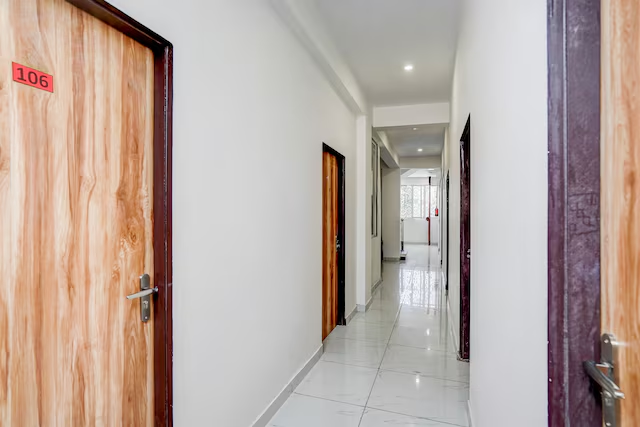 super collection o iskcon temple mansarovar formerly chinar inn