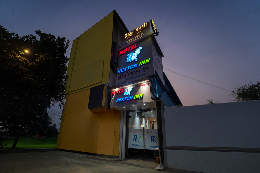 Itsy Hotels Rexton Inn,,3 star