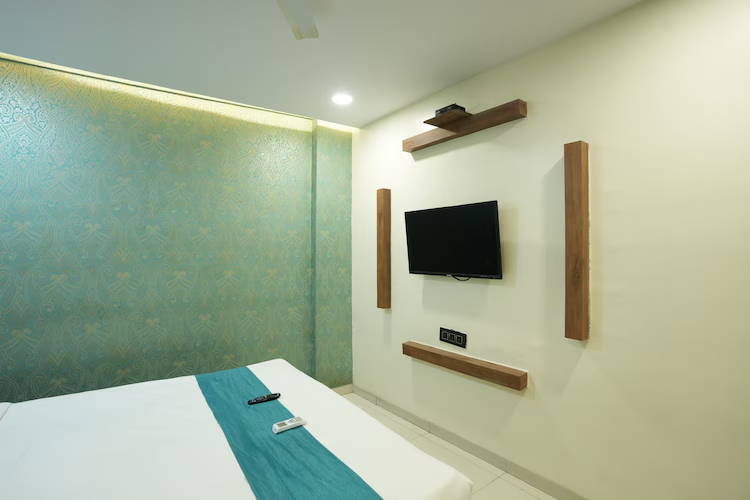 hotel pune gate narhe pune