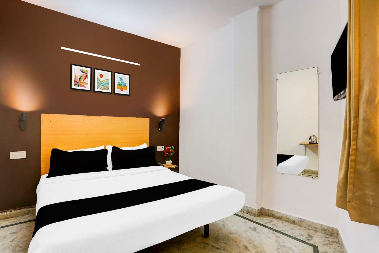 super hotel o east punjabi bagh near metro station
