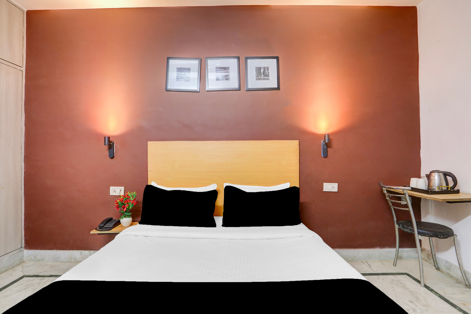 super hotel o east punjabi bagh near metro station