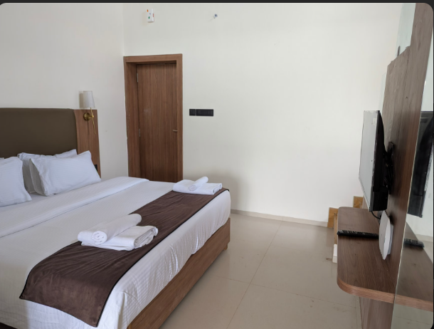 savyasaachi by leela resort mahabaleshwar