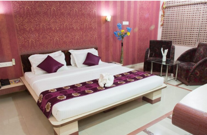 savyasaachi by leela resort mahabaleshwar