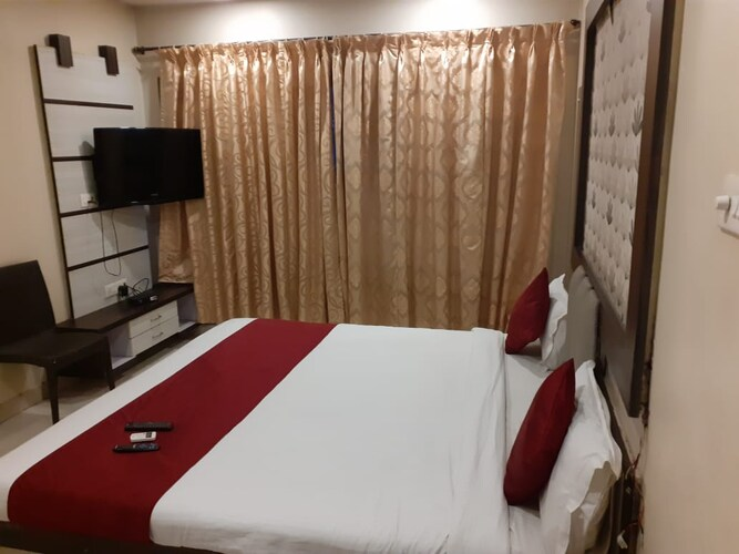 new white house in koregaon park pune