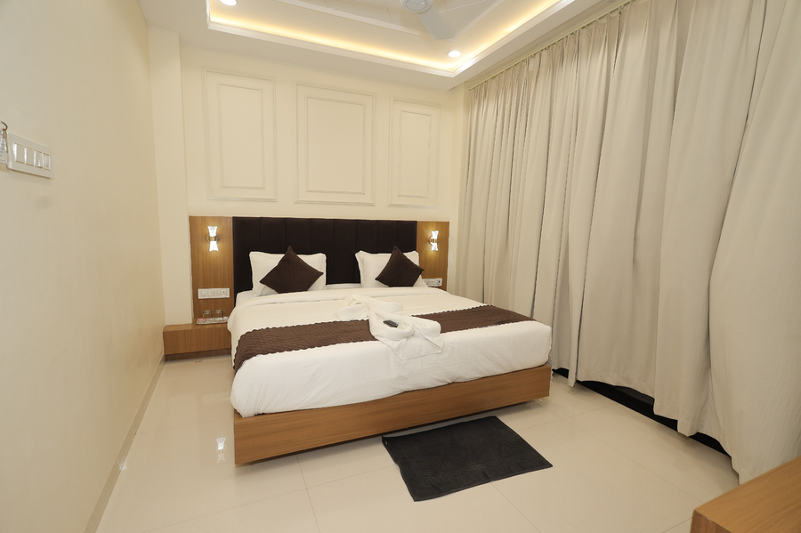hotel neha palace