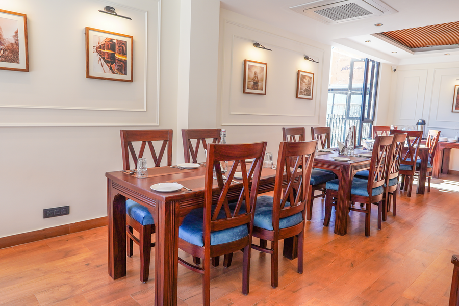 Carom Hotel Manali,,4 star