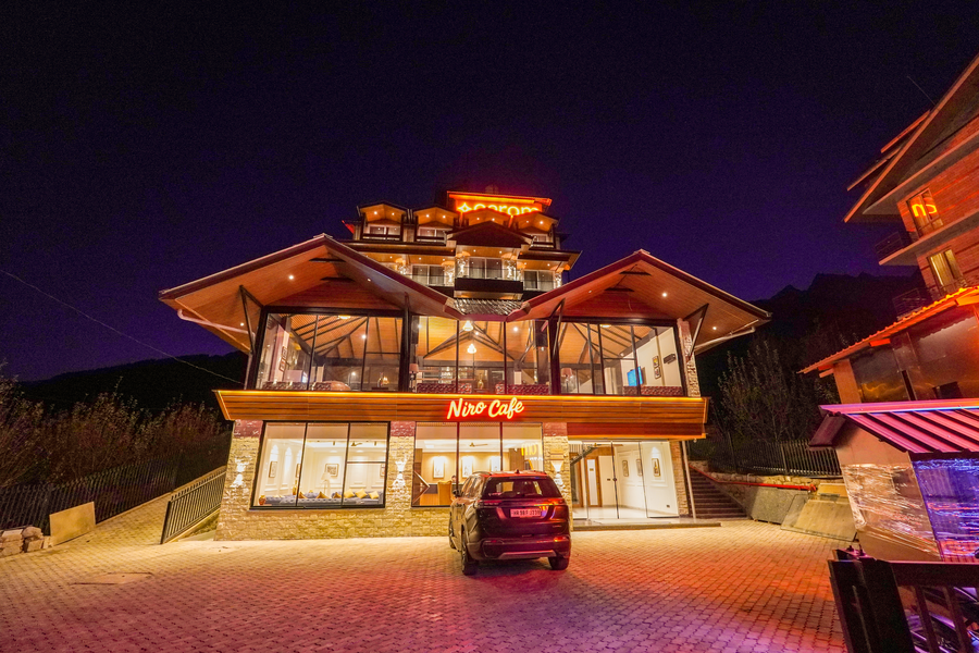 Carom Hotel Manali,,4 star