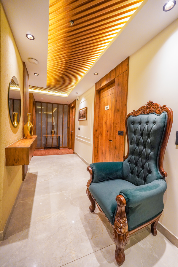 Carom Hotel Manali,,4 star