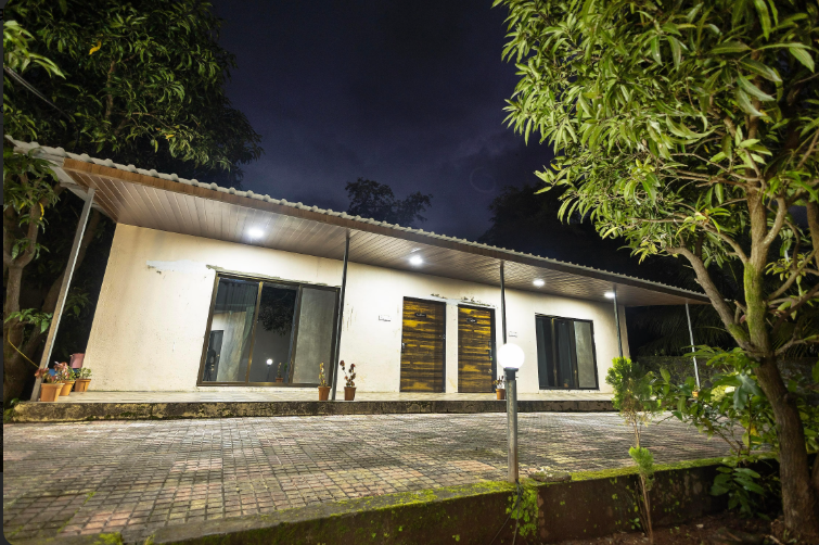 Arbor Resort,,2 star