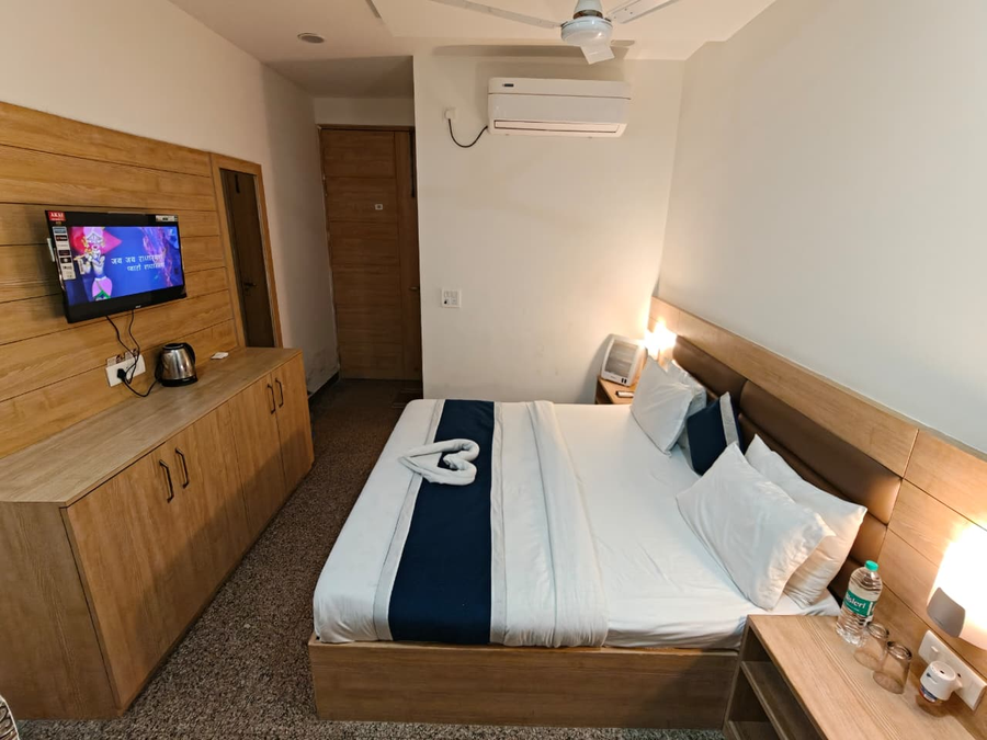 hotel devi ram atithi bhawan vrindavan by hrg