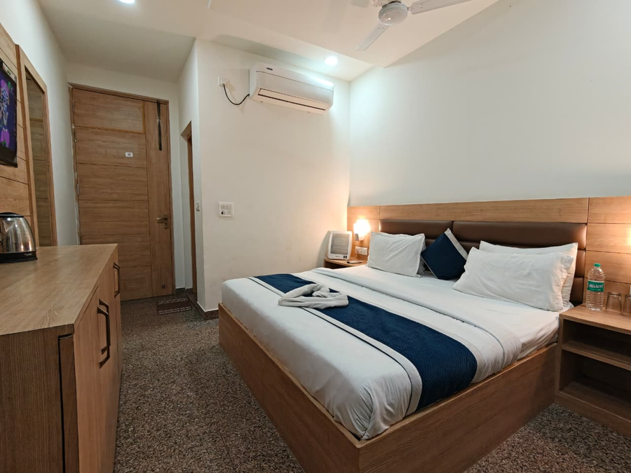 hotel devi ram atithi bhawan vrindavan by hrg