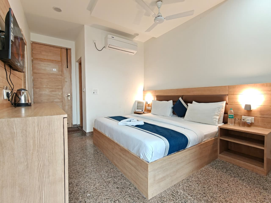 hotel devi ram atithi bhawan vrindavan by hrg