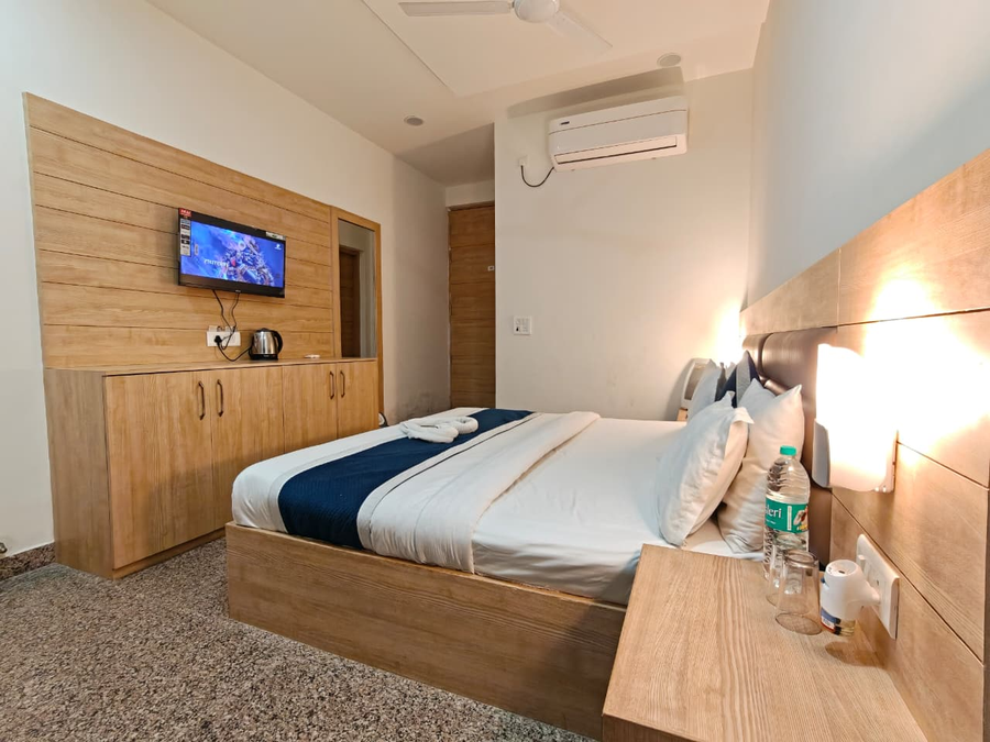 hotel devi ram atithi bhawan vrindavan by hrg