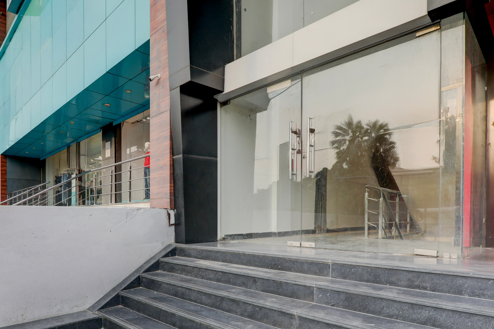 Super Hotel O Medical College Basaratpur Gorakhpur,,3 star