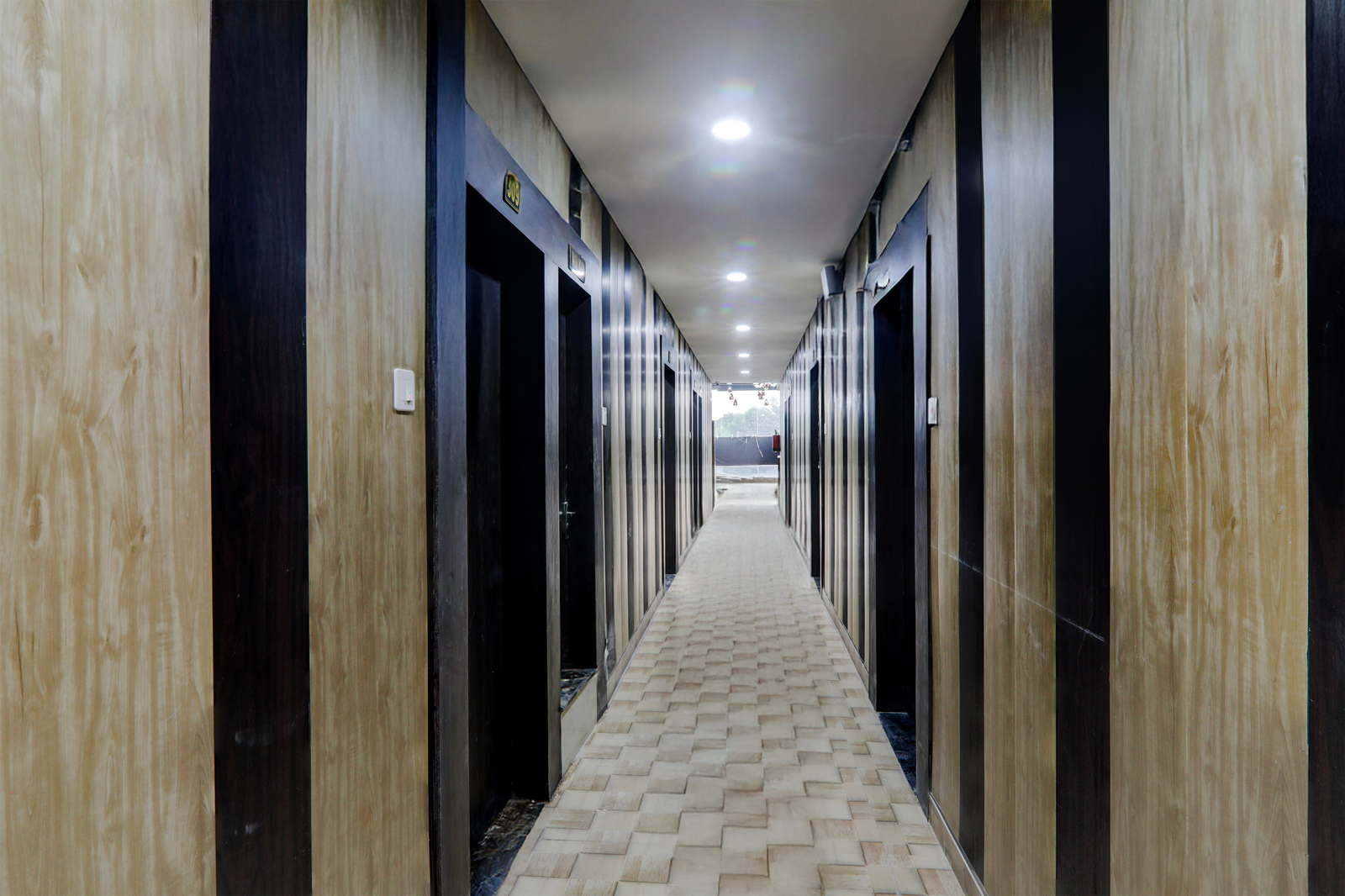 super hotel o medical college basaratpur gorakhpur