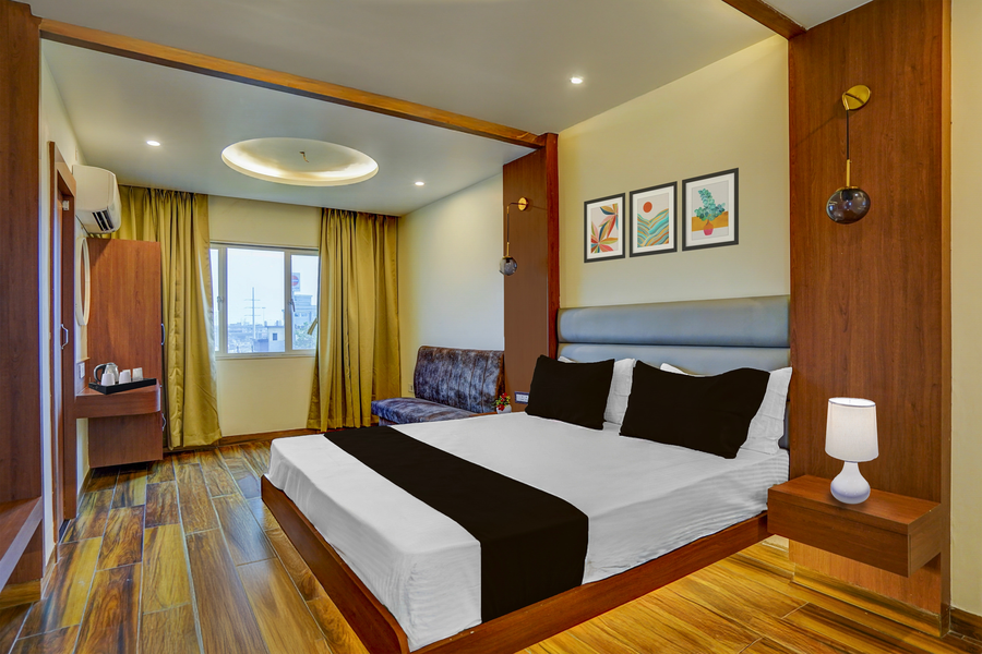 super townhouse zero mile gandhi setu formerly classic court
