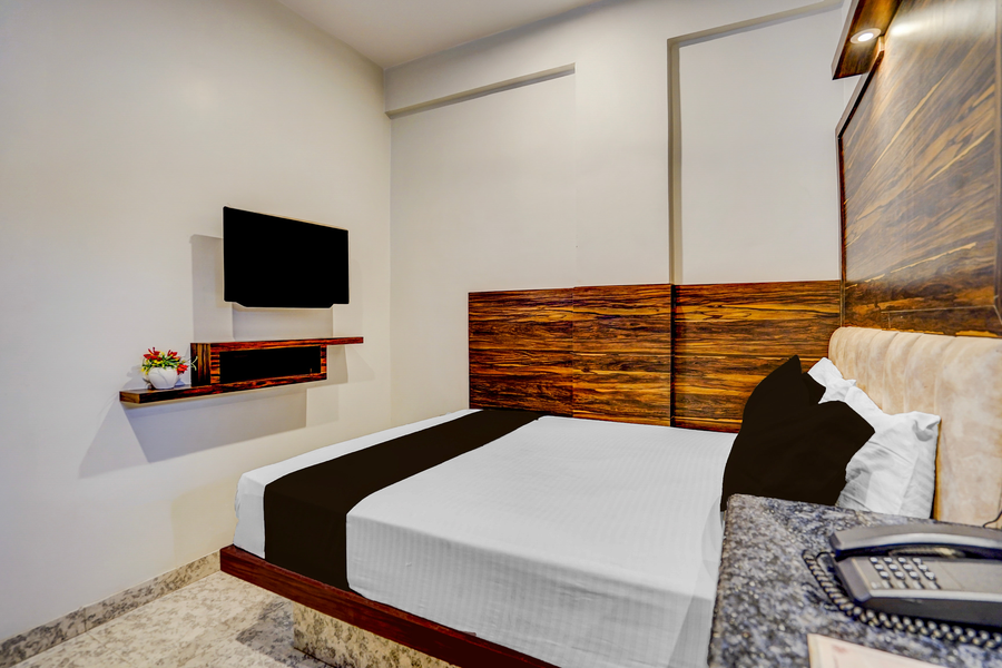 super townhouse zero mile gandhi setu formerly classic court