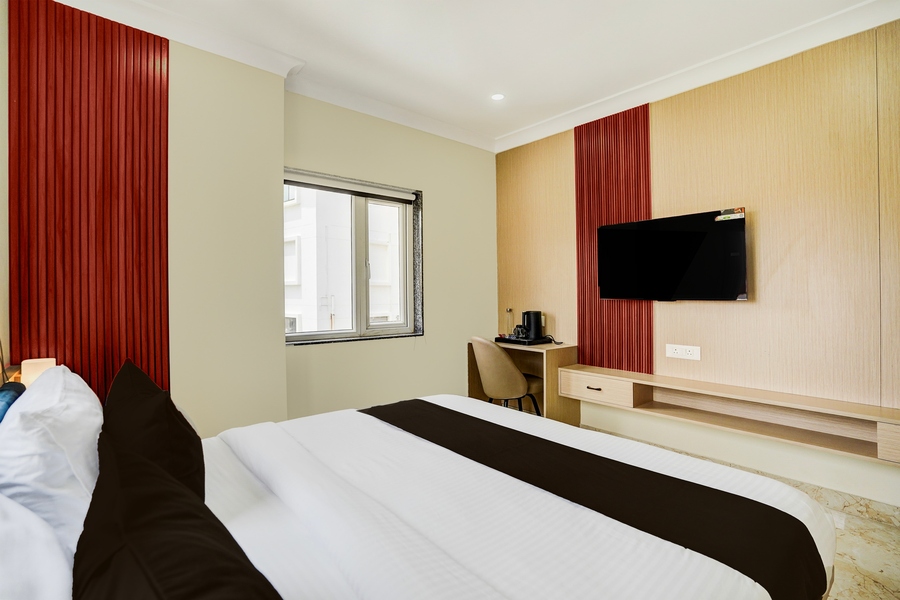 super townhouse oak banaras central railway junction formerly sri hari inn