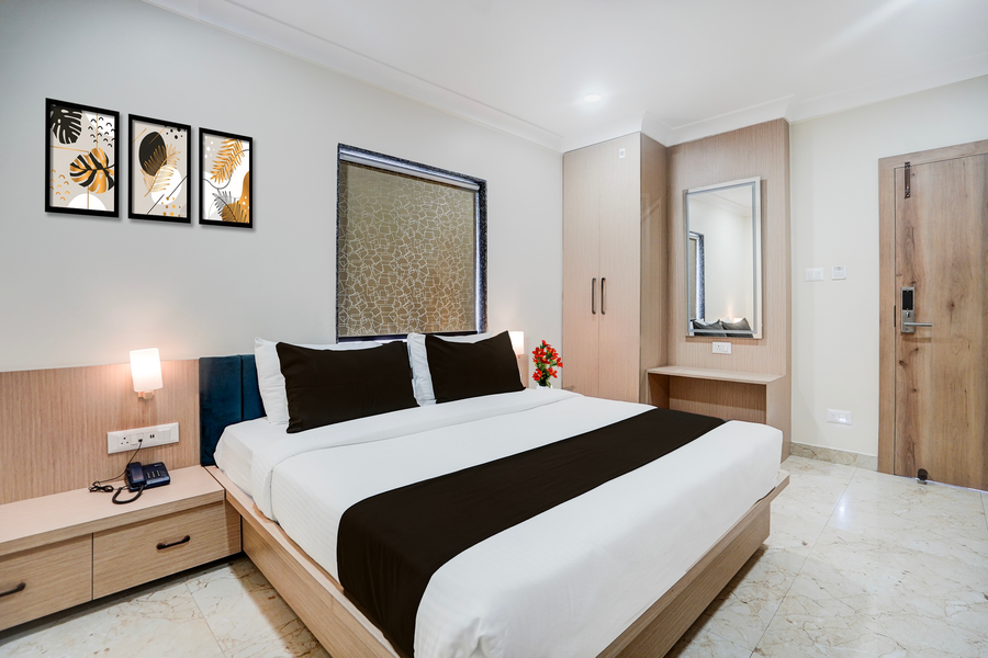 super townhouse oak banaras central railway junction formerly sri hari inn
