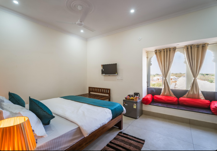 Shreeji Desert Resort, Kishan Ghat,4 star