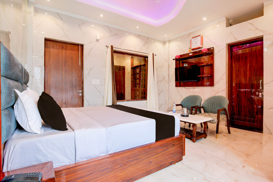 townhouse by oyo chandigarh near pec pgi pu formerly hotel paradise
