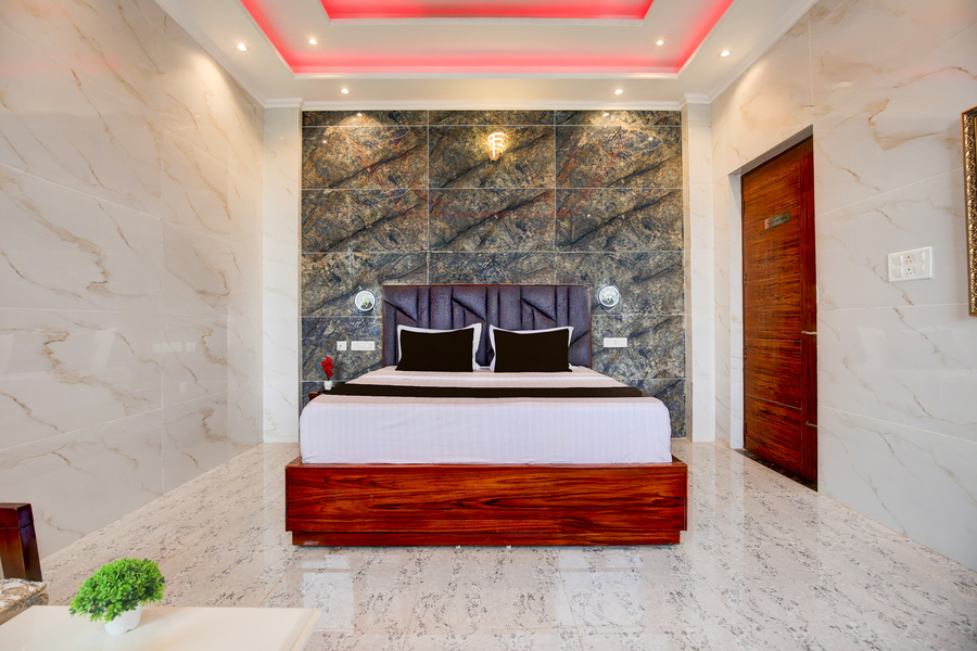 townhouse by oyo chandigarh near pec pgi pu formerly hotel paradise