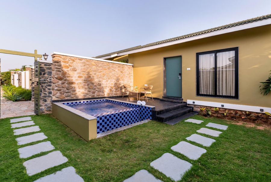 merriment luxury resort and private pool villa abu road