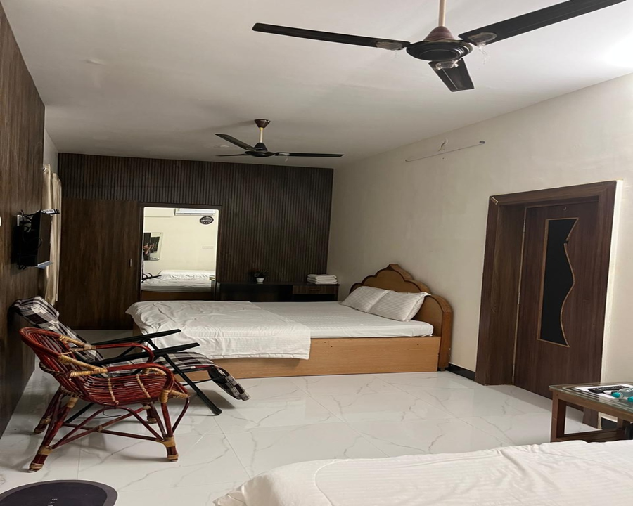 the whistling pine woods