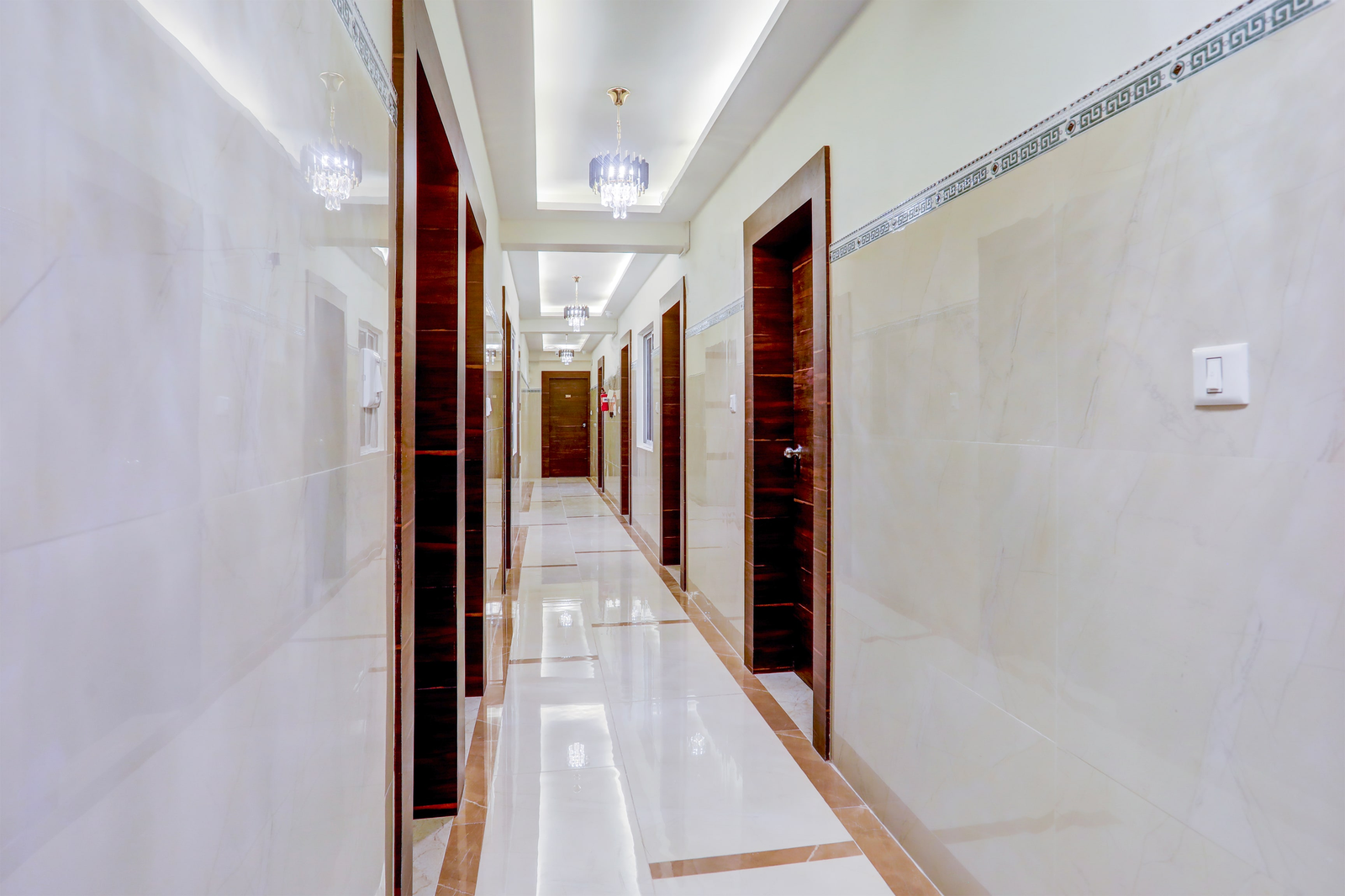 super townhouse madiwala lake park