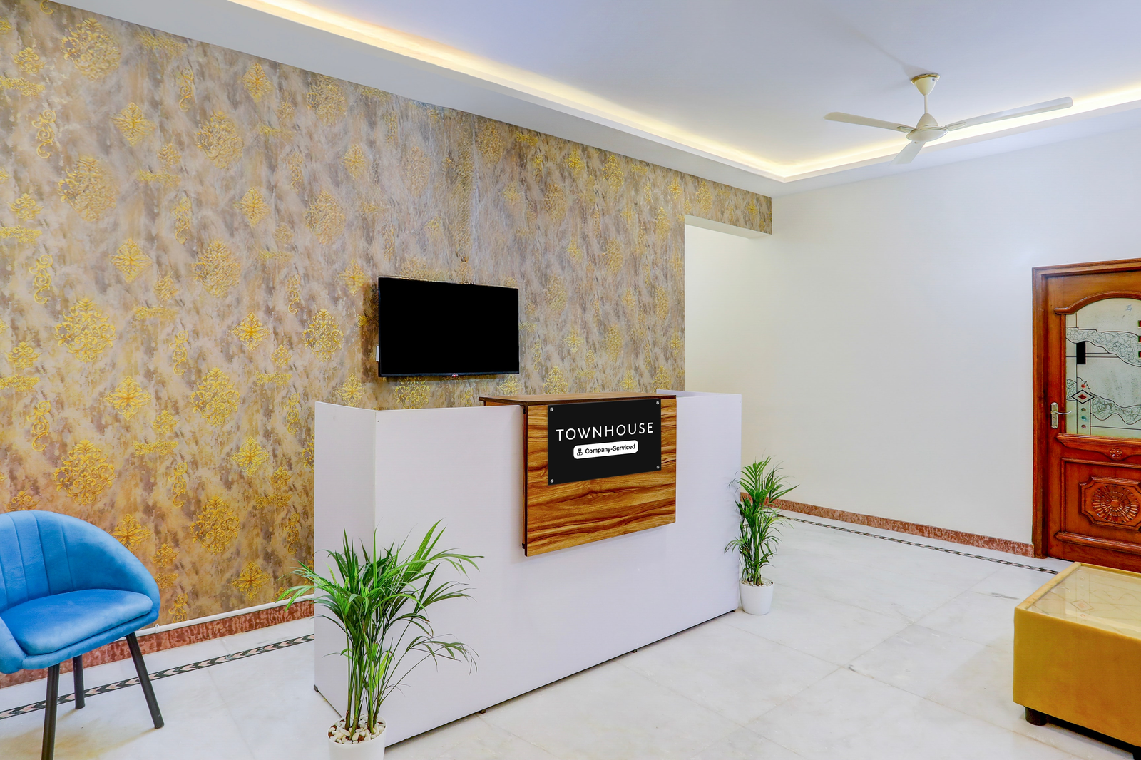 super townhouse madiwala lake park