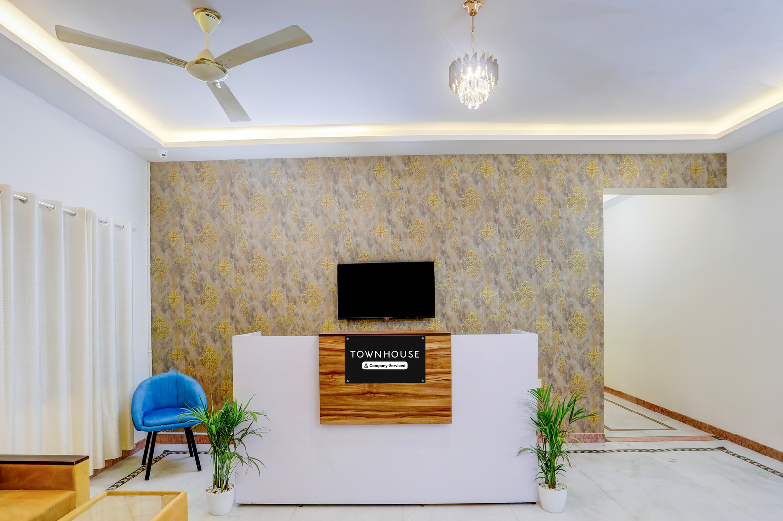super townhouse madiwala lake park