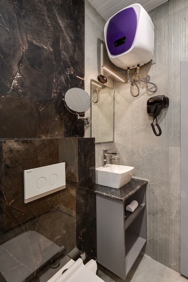 voyage eastin suites