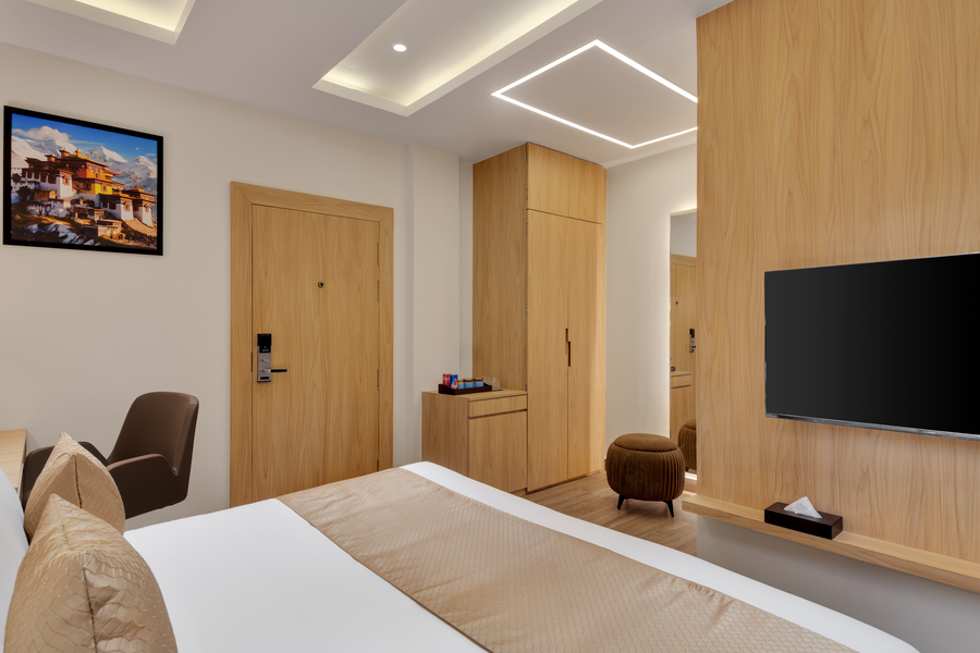 voyage eastin suites